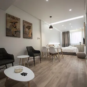 Ornament Suites, Nilie Hospitality Mgmt Διαμέρισμα